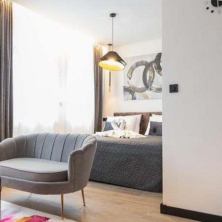 Apartmani Mozart-Centar Virovitica Exterior foto