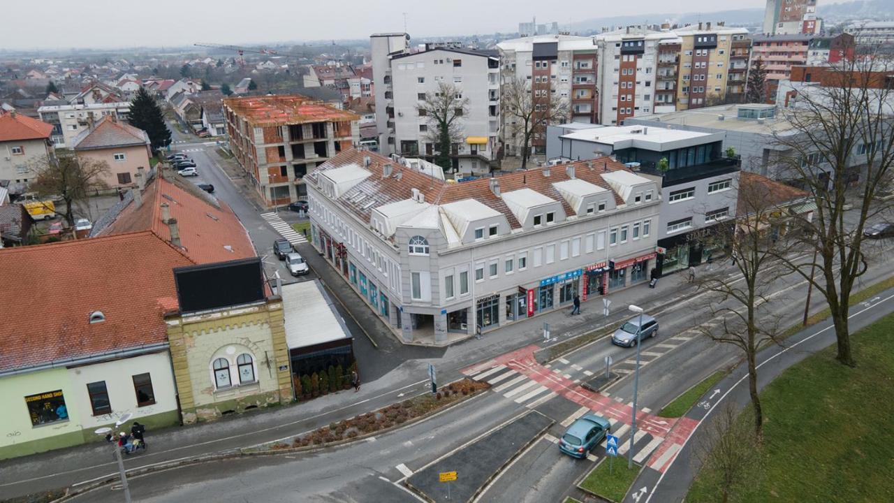 Apartmani Mozart-Centar Virovitica Exterior foto