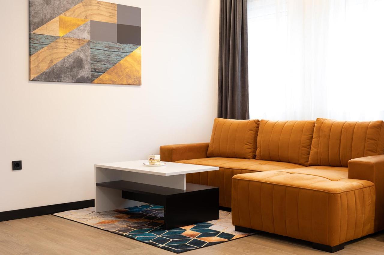 Apartmani Mozart-Centar Virovitica Exterior foto