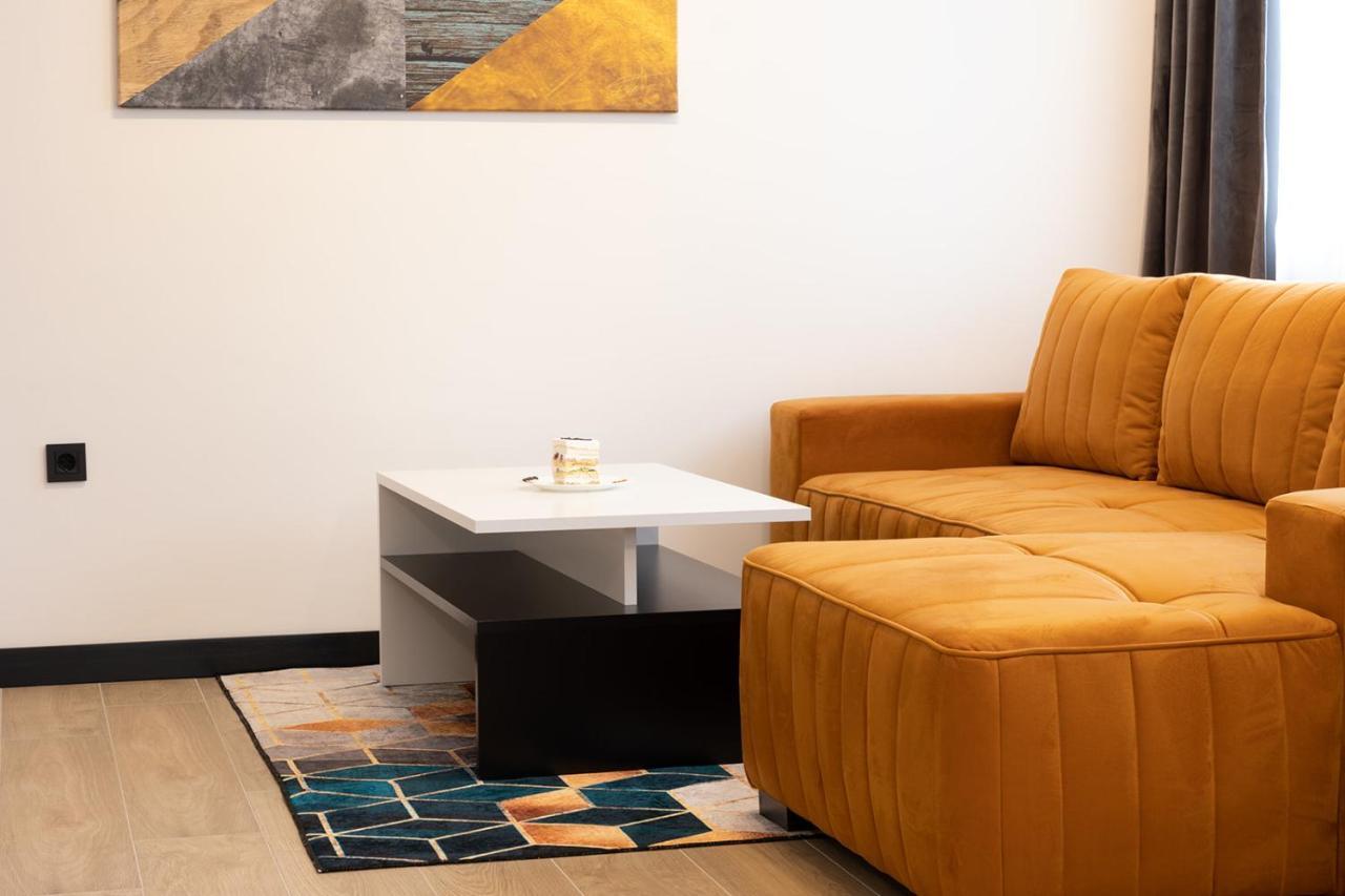 Apartmani Mozart-Centar Virovitica Exterior foto