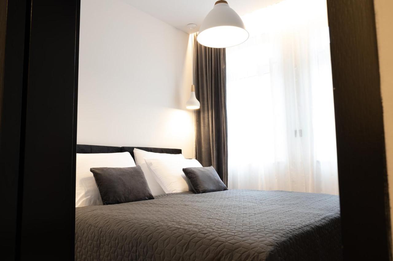 Apartmani Mozart-Centar Virovitica Exterior foto